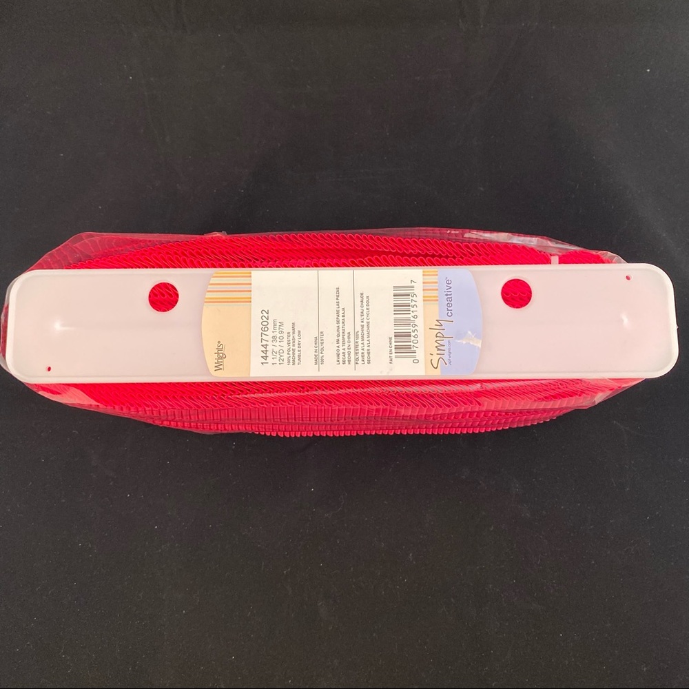 NWT Ribbon fucsia. Crafting, sewing, gift, wrapping, decorating. - Picture 4 of 5